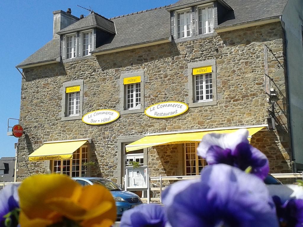 Hotel Restaurant Du Commerce Ла-Гуэньер Экстерьер фото